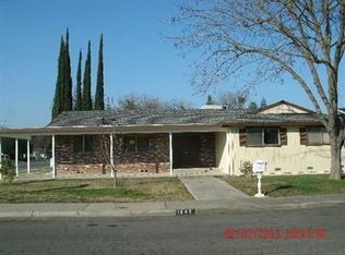 1092 Ezie Ave, Clovis, CA 93611