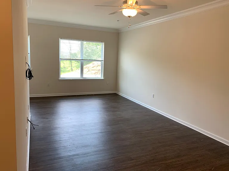 300 Old Mill Rd — Photo 8