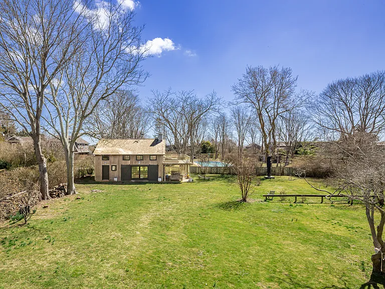 57 Jobs Ln — Photo 25