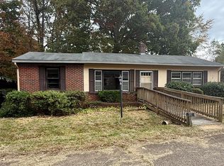 92 Community Ave, Chase City, VA 23924