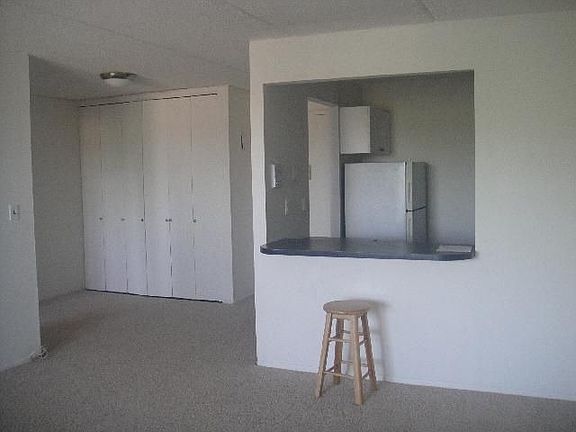4th image of 145 Valentine Ln APT 7D