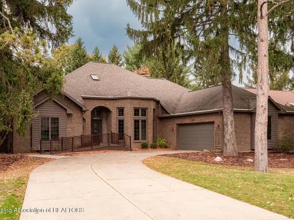 3818 Hemmingway Dr, Okemos, MI 48864