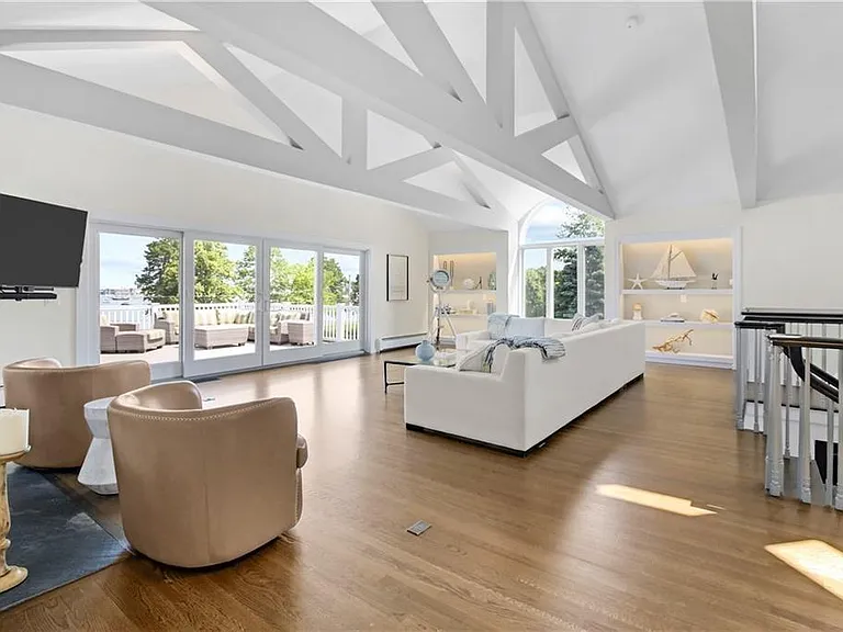1 Harbor View Dr — Photo 24