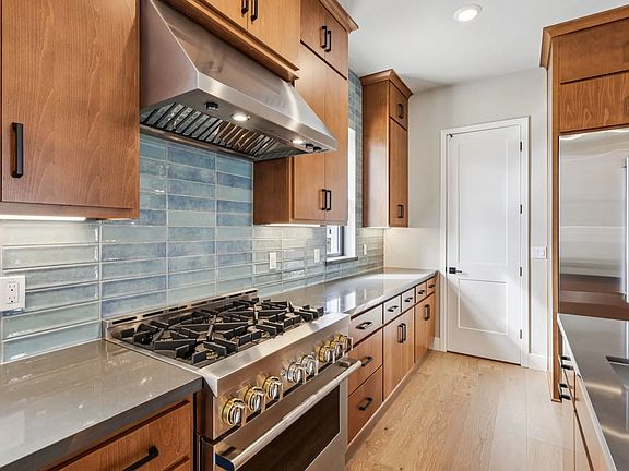 Rooftops Homesite 602 Kitchen