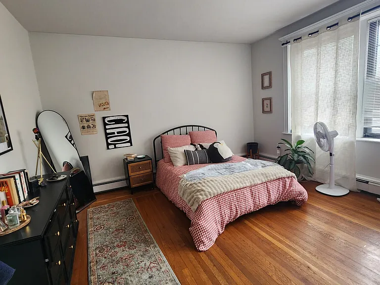 11 Stearns Rd #4 — Photo 2