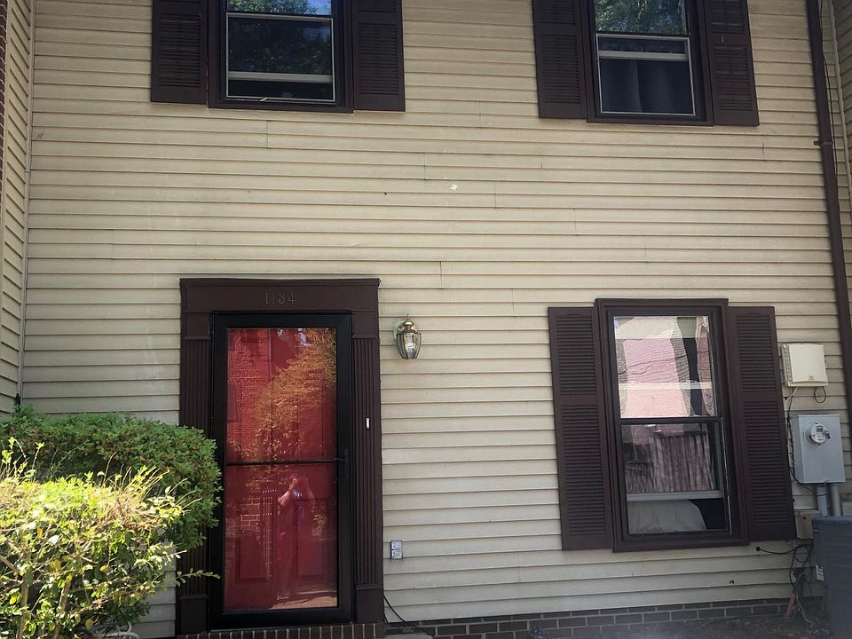 1st image of 1134 N Randolph St
