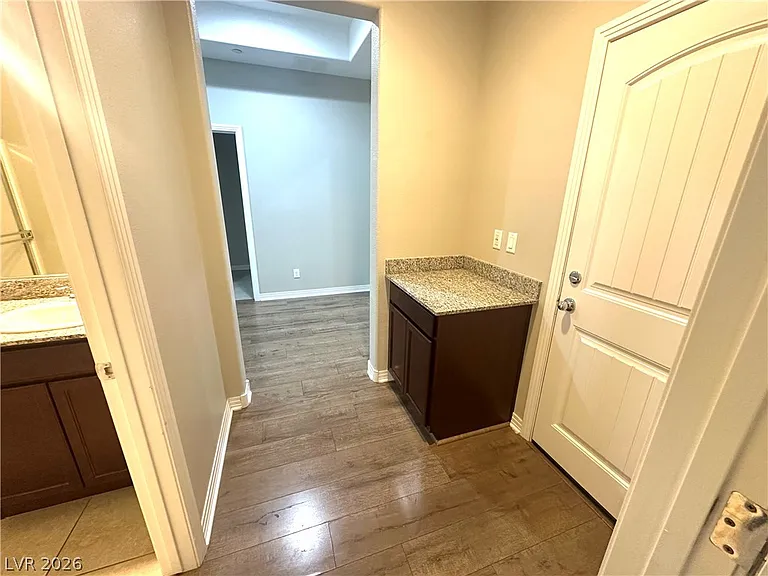 2618 Cooper Gallery St — Photo 15