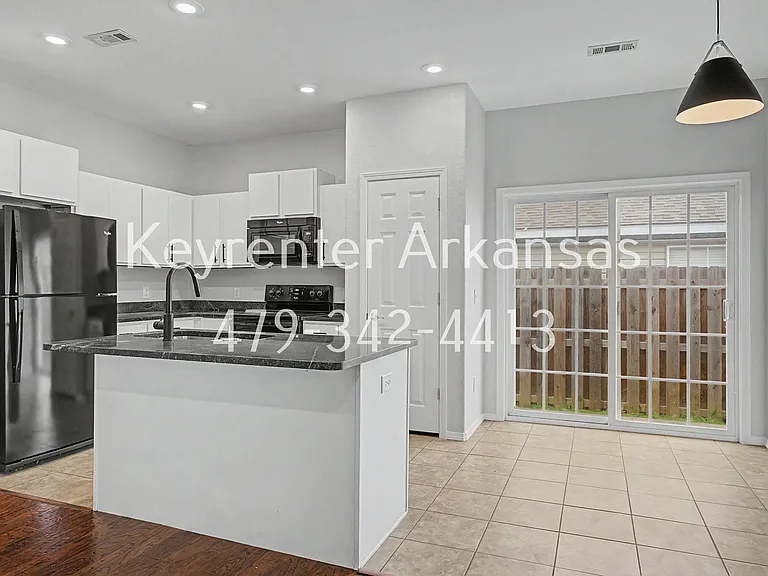 4435 W Pecan St — Photo 6