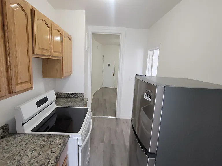 1575 Grand Concourse #1AA — Photo 7