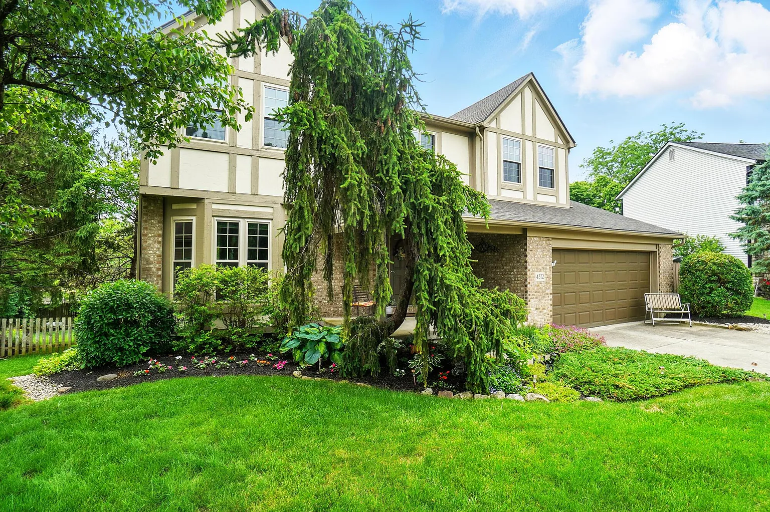 4372 Jody Dr photo 1