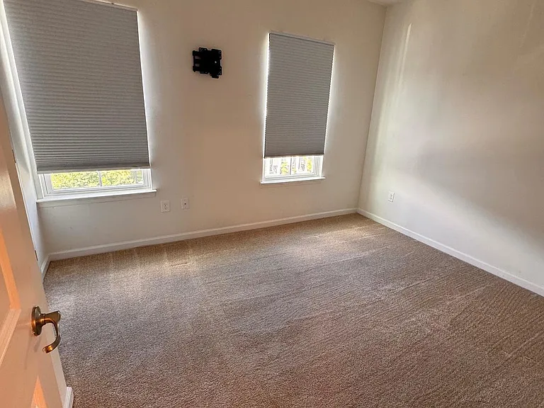 624 Ravenwood Dr — Photo 19
