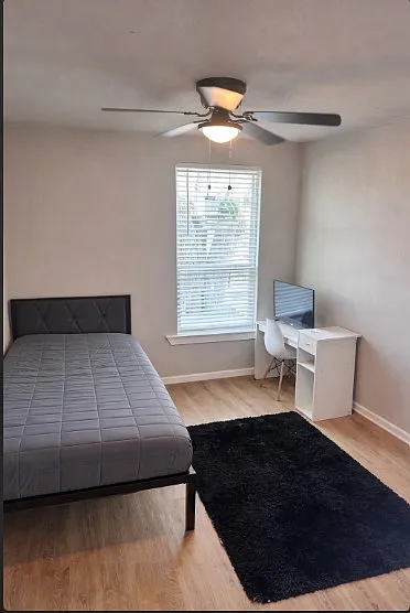 5 bed, 2000 sqft, $2,000 — Photo 4
