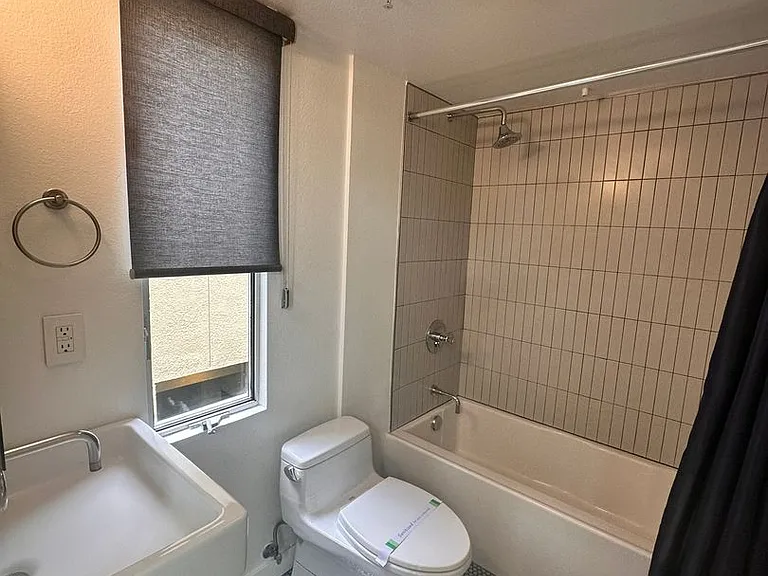 988 G St #31 — Photo 20