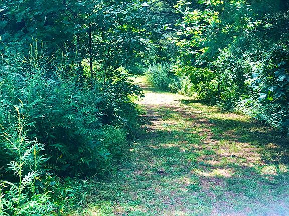 5th image of Smith Landing Ln