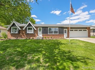 4161 Kings Row Ct NW, Grand Rapids, MI 49534
