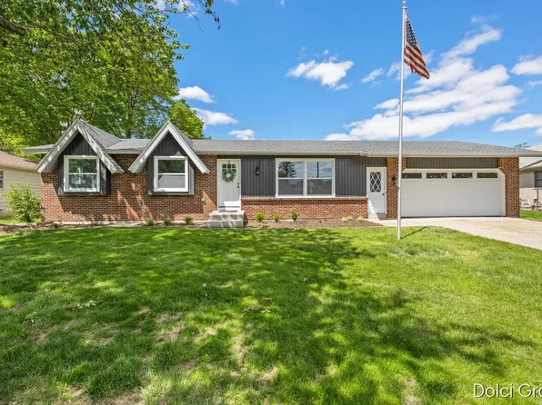 4161 Kings Row Ct NW, Grand Rapids, MI 49534