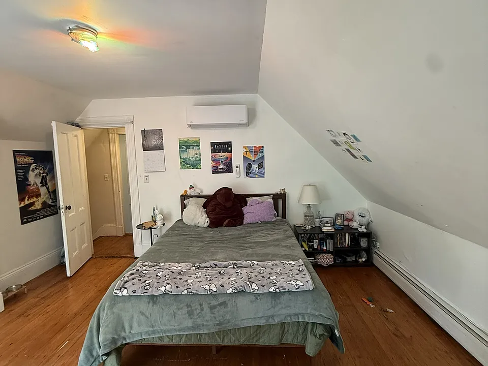 5 Edge Hill St #2