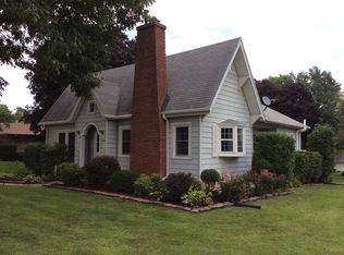 1100 N Howard St, Indianola, IA 50125