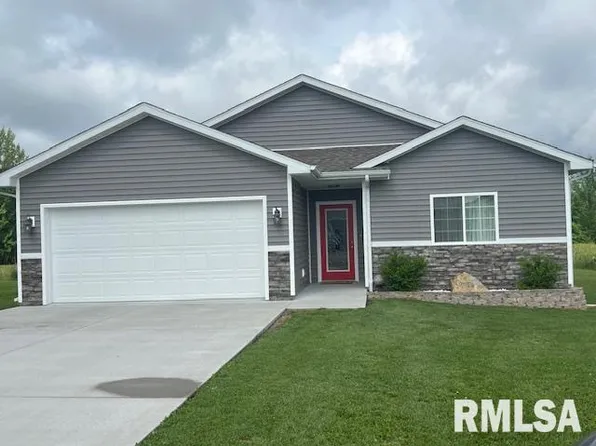 705 Savannah Ave, Herrin, IL 62948