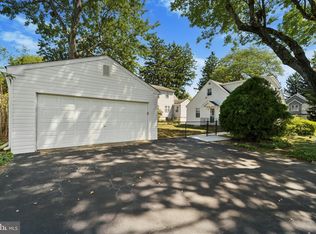 318 3rd Ave, Newtown Square, PA 19073