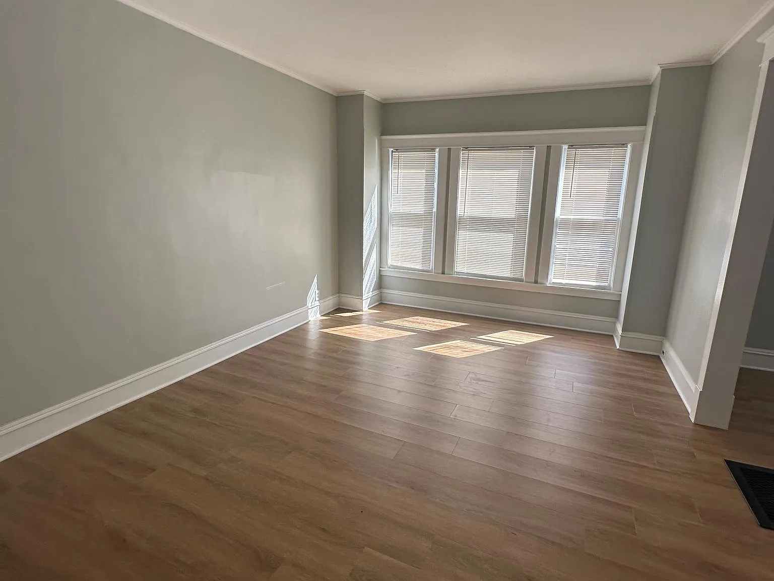 4 bed, 1600 sqft, $2,800 — Photo 3