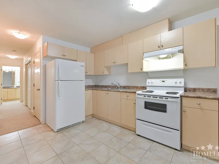 6129 148th St #BASEMENT — Photo 6