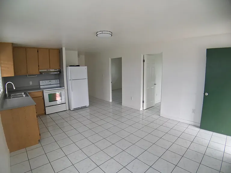 234 Oneawa St #B — Photo 4