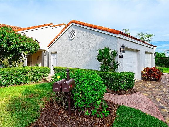 3rd image of 524 Beachwalk Cir