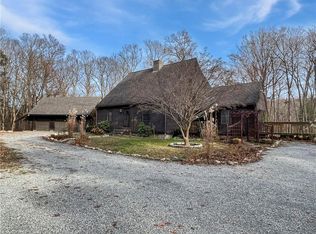 42 Tucker Hollow Rd, North Scituate, RI 02857