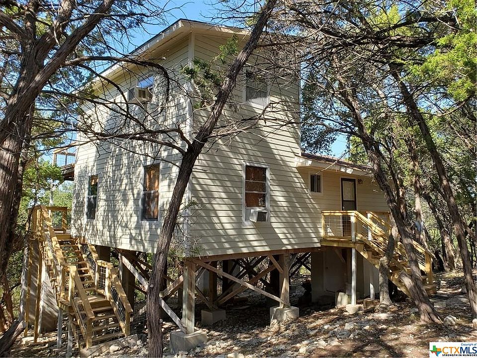 1st image of 133 Black Oak Dr