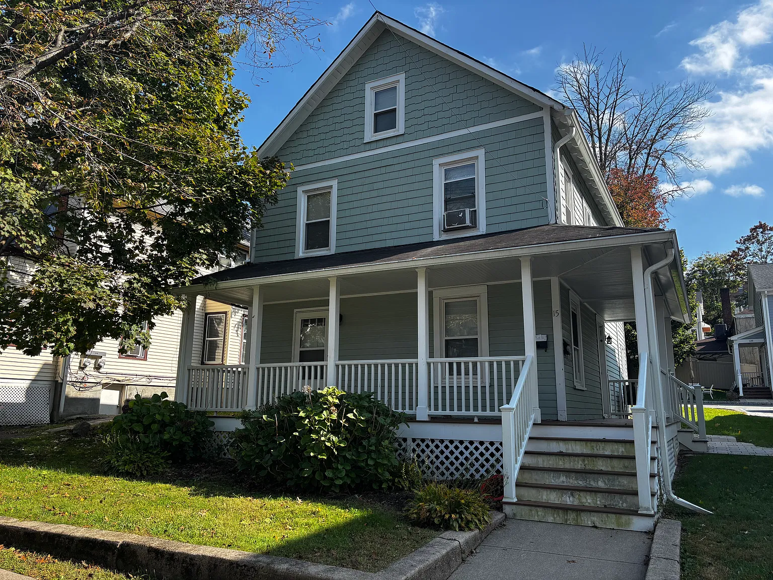 2 bed, $2,400 — Photo 1
