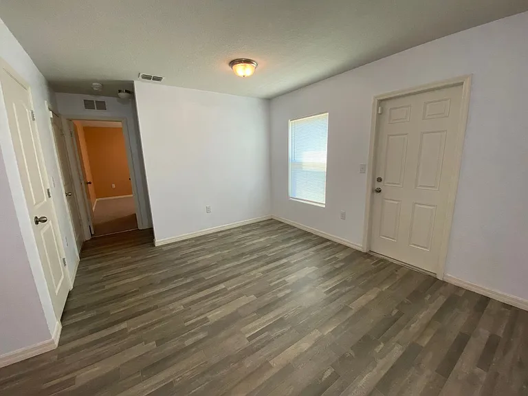 204 Gladiola Ct — Photo 6