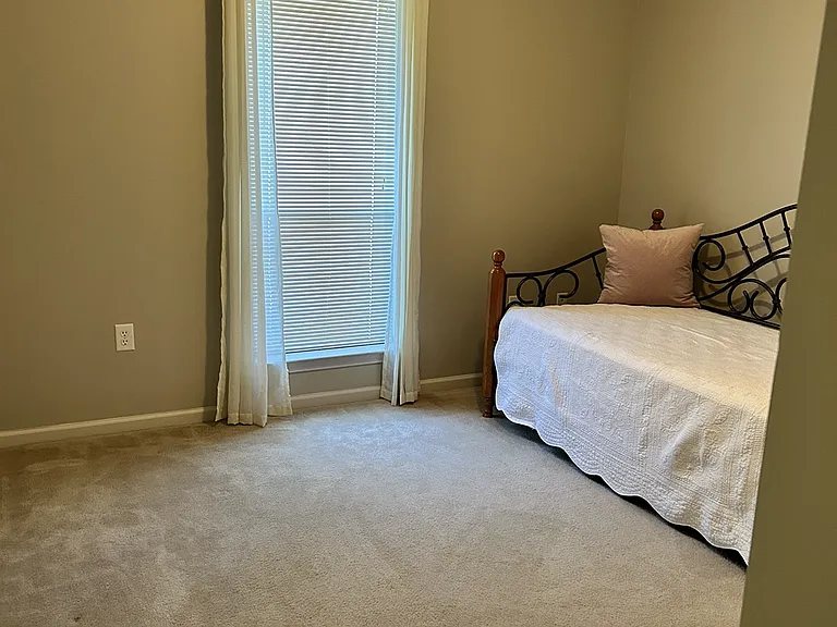 12268 Cottage Hill Dr — Photo 14