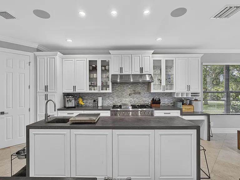 17394 Orange Blvd — Photo 11