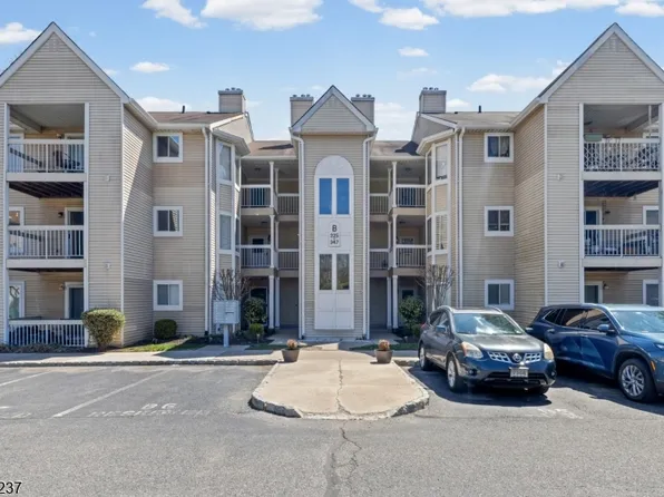 341 Silvia St, Ewing Twp., NJ 08628