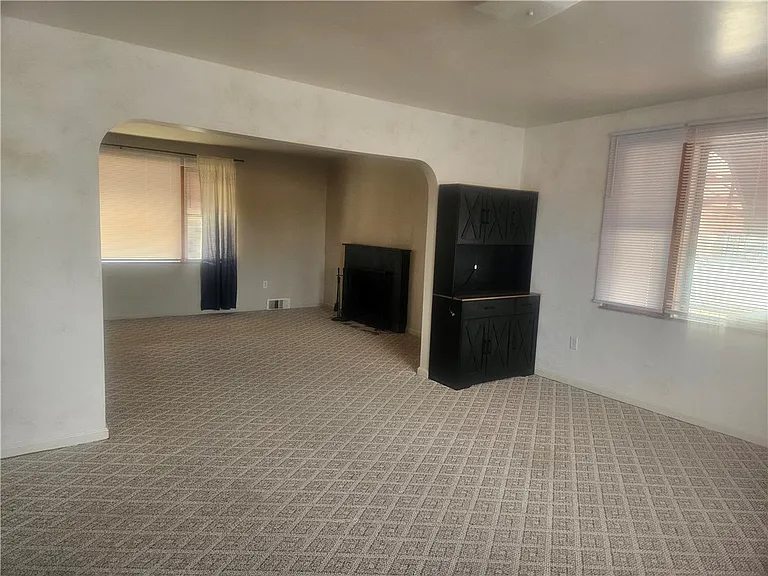 2448 Mill St — Photo 7