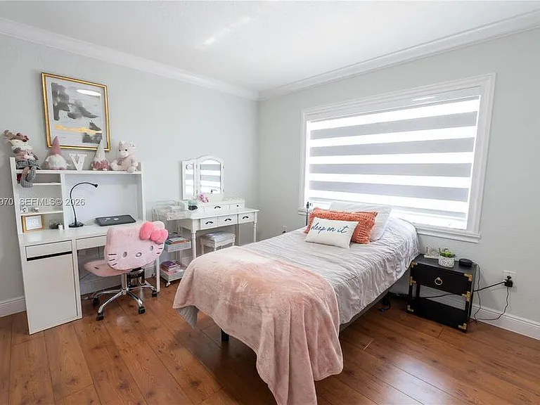 12040 SW 43rd St — Photo 36