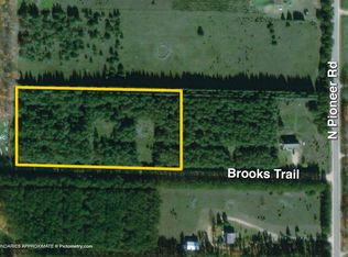 11812 Brooks Trl, Beulah, MI 49617