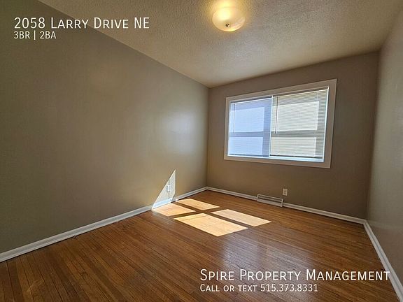 4th image of 2058 Larry Dr NE