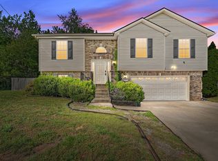 3443 Queensbury Rd, Clarksville, TN 37042