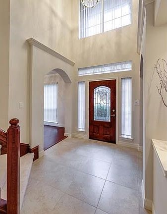 5th image of 108 Silver Oak Dr