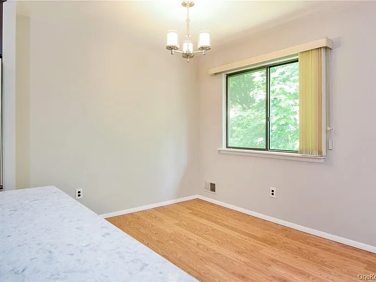 96 Molly Pitcher Ln #I — Photo 8