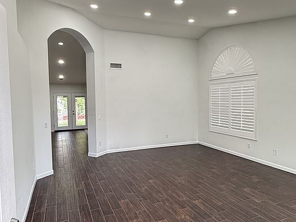 2nd image of 1825 E Arabian Dr
