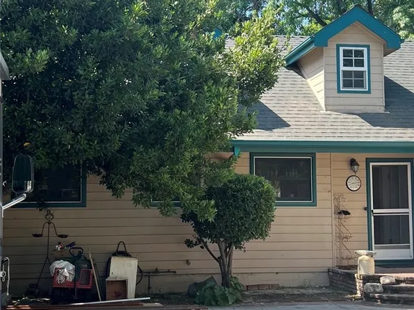 22920 Collins St, Woodland Hills, CA 91367
