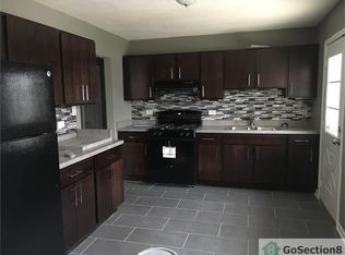 16935 Glen Oaks Dr, Country Club Hills, IL 60478