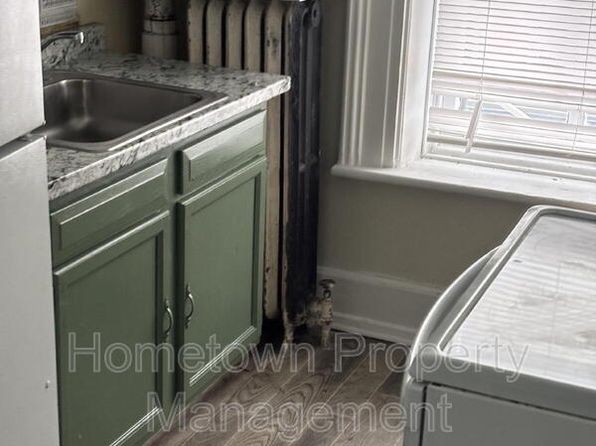 319 E Sunbury St APT 3