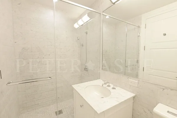 Rented by Peter Ashe | media 81