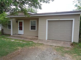 116 Coke St, Tye, TX 79563
