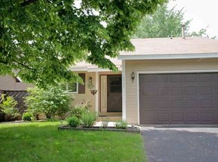 5735 Villa Dr, Shoreview, MN 55126