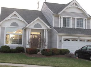 904 Tylerton Cir, Grayslake, IL 60030